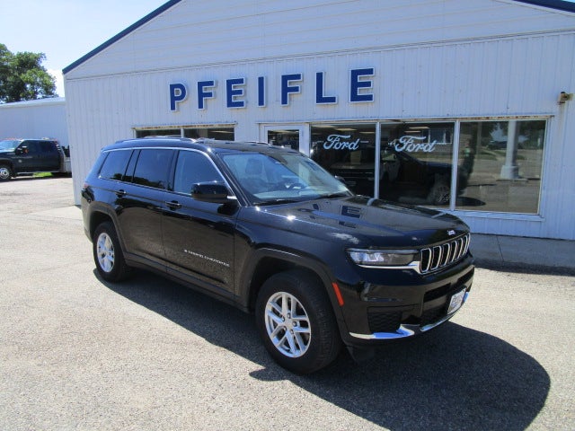 2023 Jeep Grand Cherokee L Laredo in Diamond Black Crystal Pearlcoat — front three-quarter view