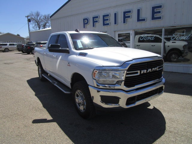 2021 RAM 2500 Big horn in Bright White Clearcoat — front three-quarter view